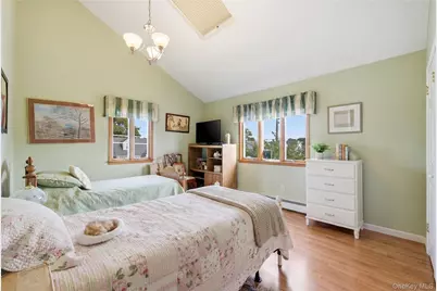 698 Washington Street, Franklin Square, NY 11010 - Photo 14