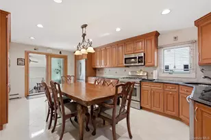 698 Washington St, Franklin Square, NY 11010 - Photo 12