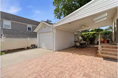 698 Washington Street, Franklin Square, NY 11010 - Photo 22