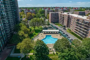 166-25 Powells Cove Blvd, Whitestone, NY 11357 - Photo 26