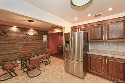 1238 Garden Place, Wantagh, NY 11793 - Photo 10