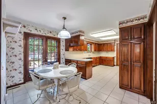 34 Daly Ct, Riverhead, NY 11901 - Photo 16