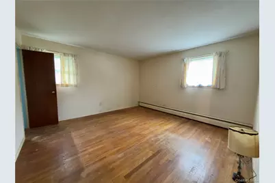 10 Abbie Lane, Hyde Park, NY 12538 - Photo 8