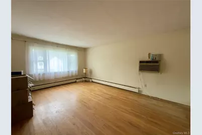 10 Abbie Lane, Hyde Park, NY 12538 - Photo 6