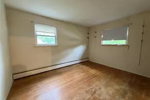 10 Abbie Ln, Hyde Park, NY 12538 - Photo 10