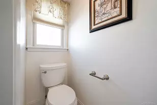 332 N Monroe Ave, Lindenhurst, NY 11757 - Photo 12