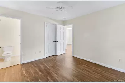 16 Meath Avenue, Huntington, NY 11743 - Photo 14