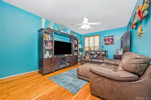 151-62 24th Rd, Whitestone, NY 11357 - Photo 18