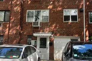 34-25 24th St, Long Island City, NY 11101 - Photo 2