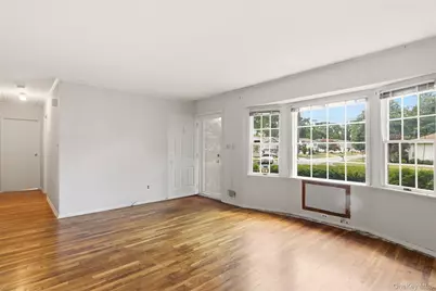 34 Hollo Drive, Holbrook, NY 11741 - Photo 4