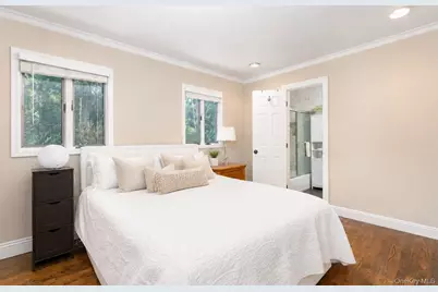 25 Brewster Avenue, Northport, NY 11768 - Photo 16