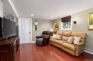 25 Brewster Ave, Northport, NY 11768 - Photo 20