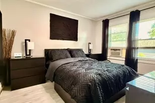43 Elinor Pl, Freeport, NY 11520 - Photo 6