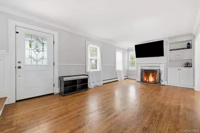 17 Norman Avenue, Amityville, NY 11701 - Photo 6