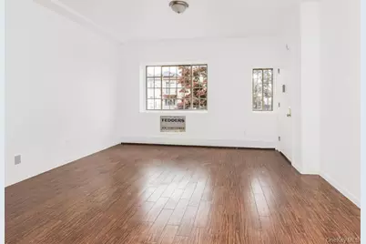 3939 Secor Avenue, Bronx, NY 10466 - Photo 2