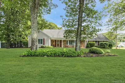 23 Bently Lane, Stony Brook, NY 11790 - Photo 2