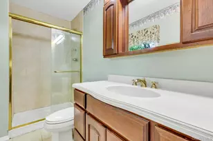 23 Bently Ln, Stony Brook, NY 11790 - Photo 16