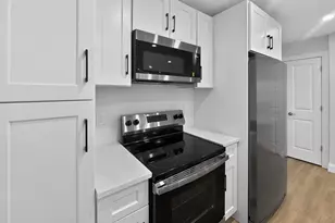13 Hooker St, Kingston, NY 12401 - Photo 16