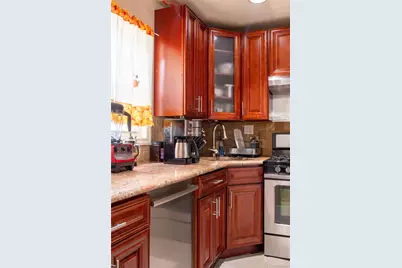 60 Lewis Street, Freeport, NY 11520 - Photo 18