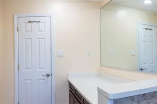 60 Lewis St, Freeport, NY 11520 - Photo 10