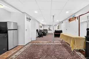 41-43 Broadlawn Dr, Central Islip, NY 11722 - Photo 20