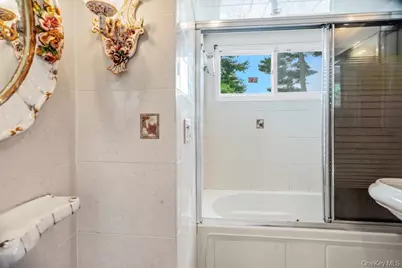 920 Dana Avenue, Valley Stream, NY 11580 - Photo 12