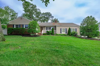 48 William Penn Drive, Stony Brook, NY 11790 - Photo 1