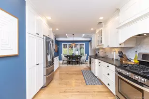 48 William Penn Dr, Stony Brook, NY 11790 - Photo 6