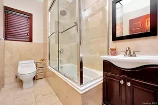 186-31 Radnor Rd, Jamaica, NY 11432 - Photo 18