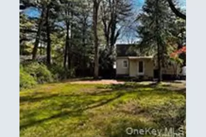 196 Deforest Road, Dix Hills, NY 11746 - Photo 14