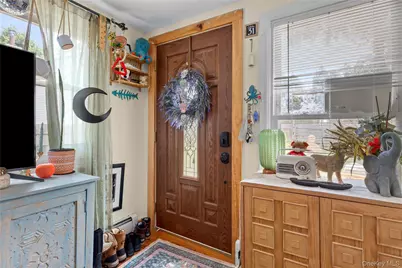 23 Edgewood Avenue, Port Jefferson Station, NY 11776 - Photo 2