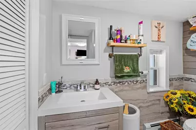 23 Edgewood Avenue, Port Jefferson Station, NY 11776 - Photo 12