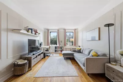 7234 Austin Street #F6, Forest Hills, NY 11375 - Photo 4