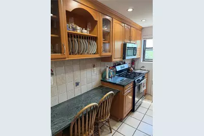 35 Shady Glen Court #3F, New Rochelle, NY 10805 - Photo 6
