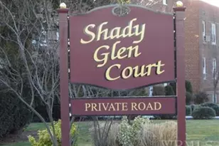 35 Shady Glen Ct, New Rochelle, NY 10805 - Photo 2