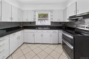 5 E 4th St, Huntington Station, NY 11746 - Photo 14