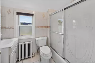 5 E 4th Street, Huntington Station, NY 11746 - Photo 22