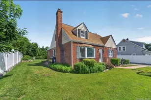 5 E 4th St, Huntington Station, NY 11746 - Photo 4