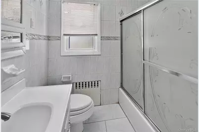 5 E 4th Street, Huntington Station, NY 11746 - Photo 18