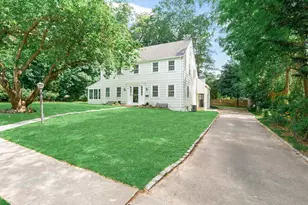 178 Overlook Ave, Great Neck, NY 11021 - Photo 2