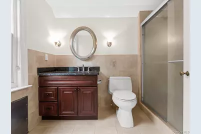 178 Overlook Avenue, Great Neck, NY 11021 - Photo 14