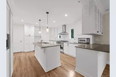 178 Overlook Avenue, Great Neck, NY 11021 - Photo 10