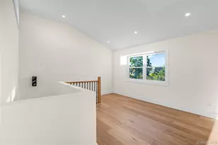 737 Flowerdale Dr, Seaford, NY 11783 - Photo 20