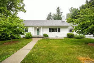46 Barnard Ave, Poughkeepsie, NY 12601 - Photo 2