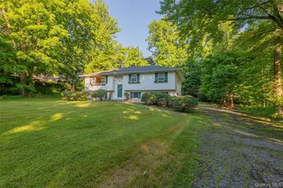 18 Sheryl Lane, Mahopac, NY 10541 - Photo 4
