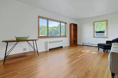 141 Curtis Lane, Yonkers, NY 10710 - Photo 6