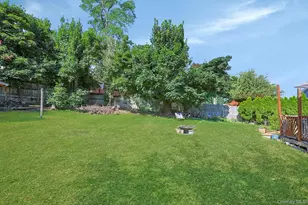 141 Curtis Ln, Yonkers, NY 10710 - Photo 24