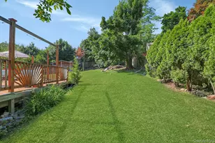 141 Curtis Ln, Yonkers, NY 10710 - Photo 22