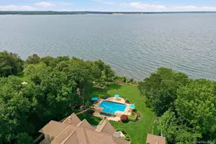 14 Woodcock Ln, Setauket, NY 11733 - Photo 2