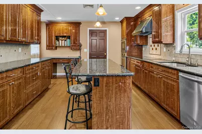 125 Ohio Avenue, Massapequa, NY 11758 - Photo 10